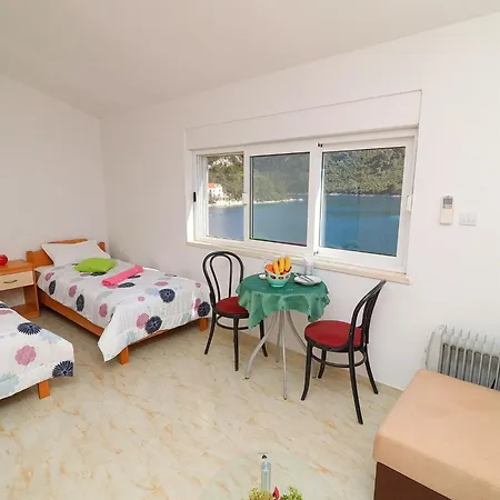 Belin Mljet - One Bedroom With Terrace And Sea View Apartman