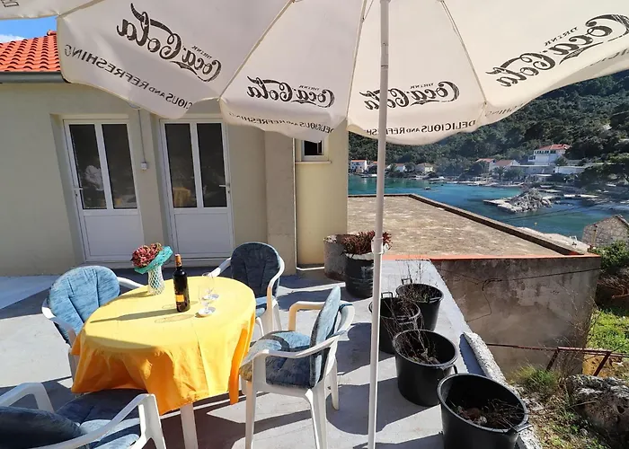 Belin Mljet - One Bedroom With Terrace And Sea View 아파트