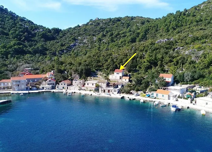 Belin Mljet - One Bedroom With Terrace And Sea View 아파트