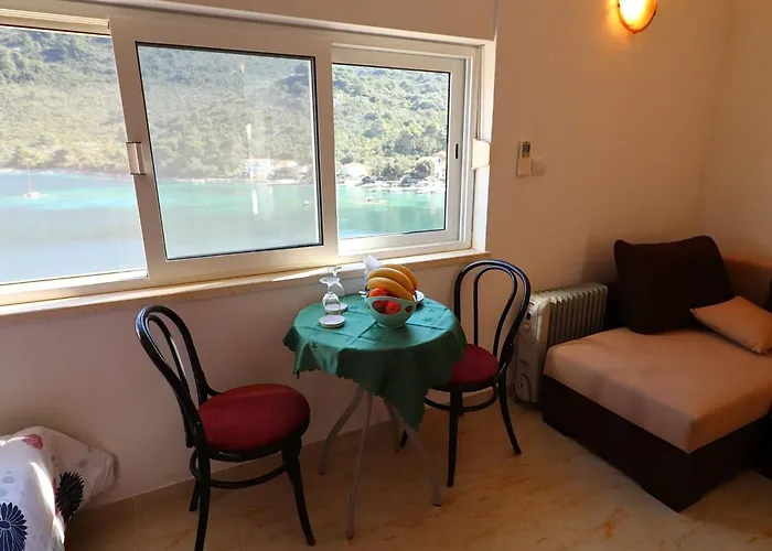 아파트 Belin Mljet - One Bedroom With Terrace And Sea View